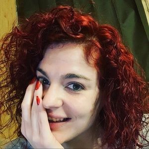 Meet your Posher, Lauren